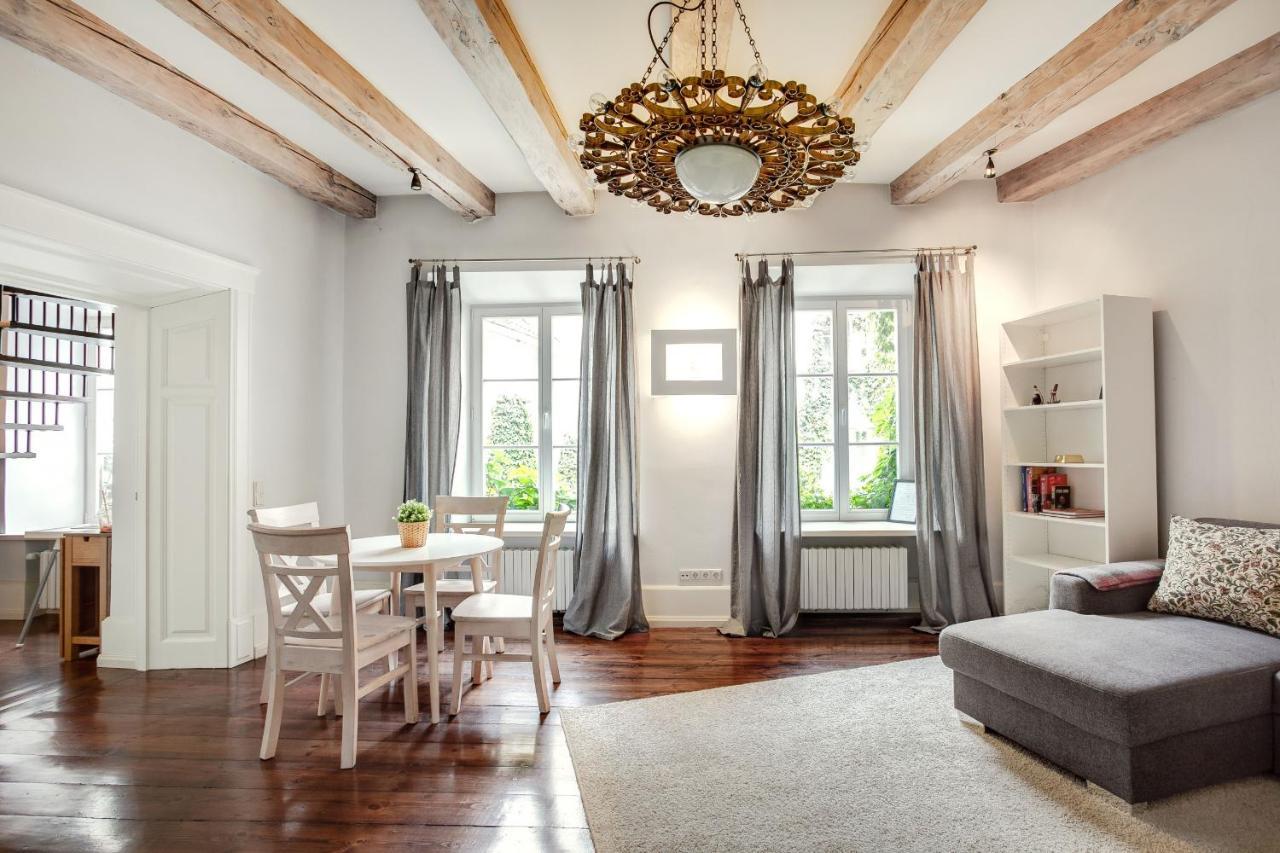 3 Bedroom Duplex Apartment Next To The Gates Of Dawn VNO Exterior foto