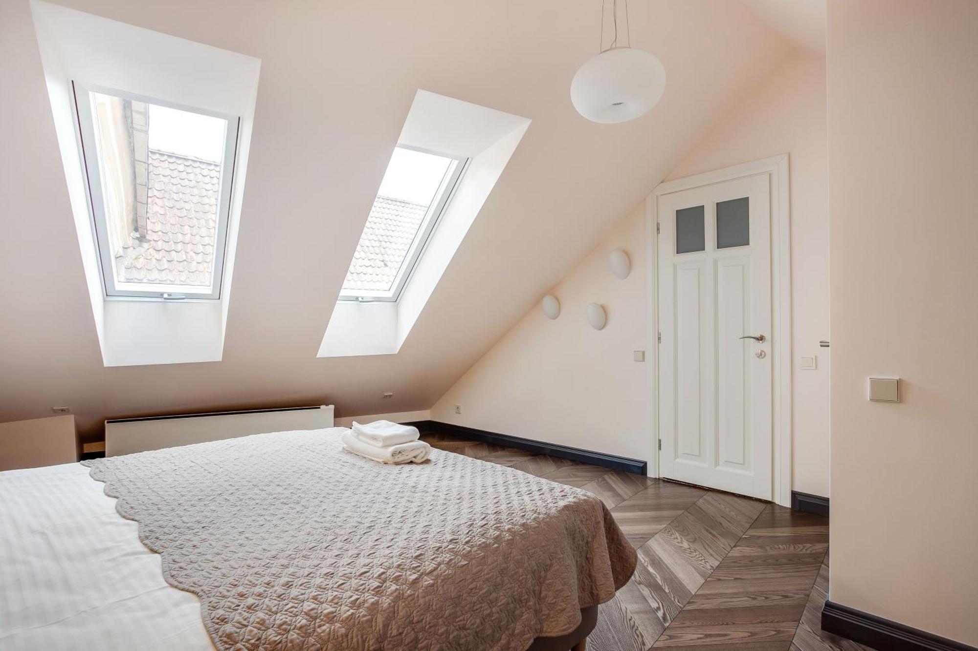 3 Bedroom Duplex Apartment Next To The Gates Of Dawn VNO Exterior foto