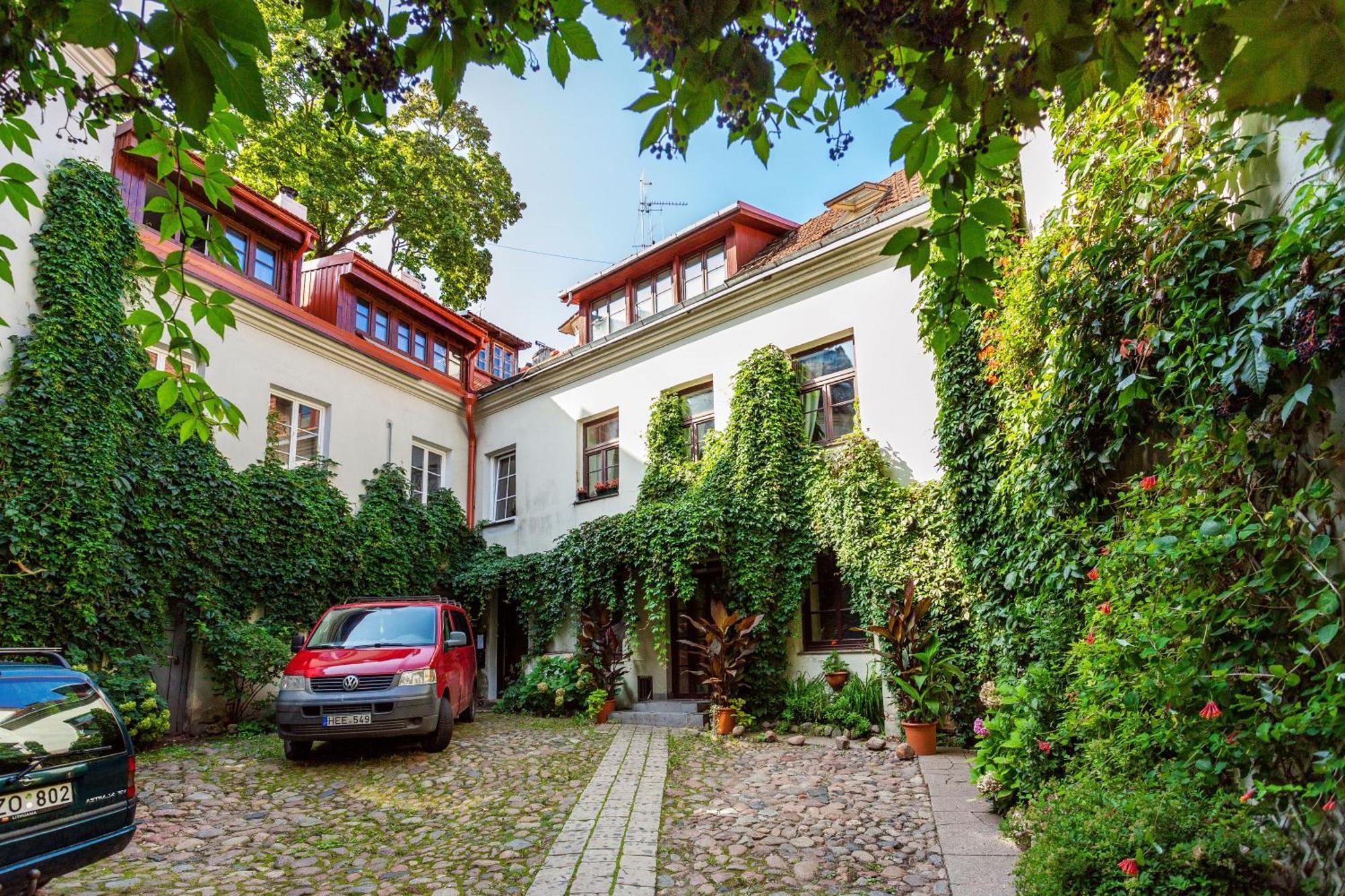 3 Bedroom Duplex Apartment Next To The Gates Of Dawn VNO Exterior foto